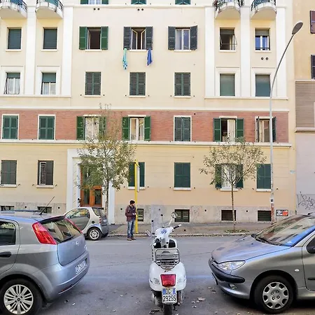 Apartment Faleria *