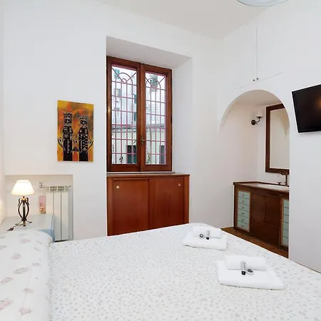 Apartment Faleria *